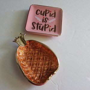 Set of 2 Trinket Dishes (Free With Purchase)